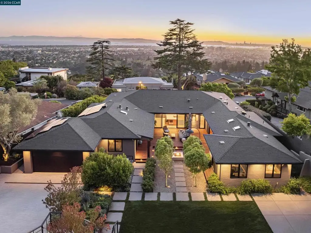 260 Pershing Dr, Oakland, CA 94611 - #1