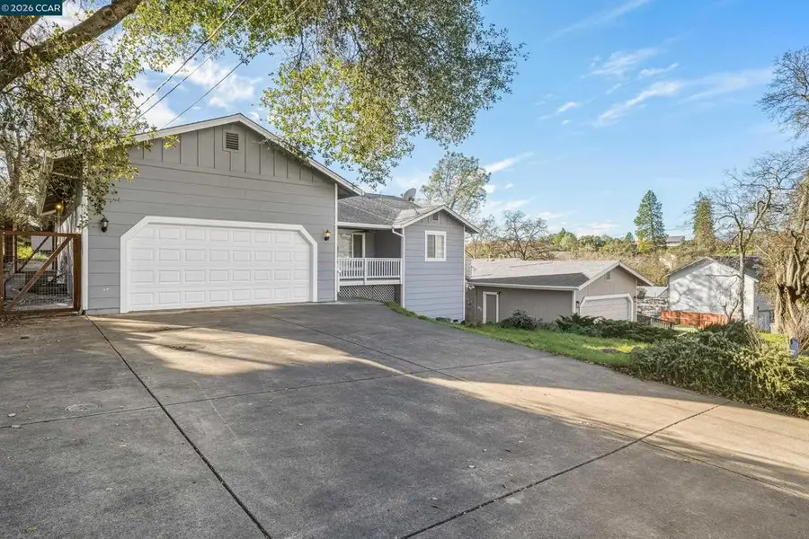 18357 Deer Hill Rd, Hidden Valley Lake, CA 95467 - #3