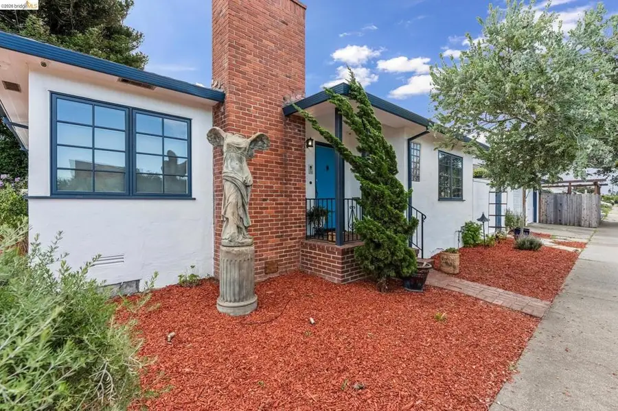 998 30th St, Richmond, CA 94804 - #2