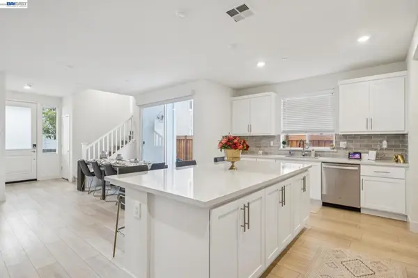 37231 Sand Bar Place, Newark, CA 94560