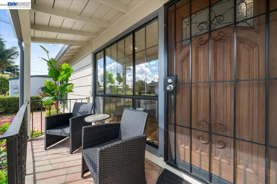 17153 Via Media, San Lorenzo, CA 94580 - #2