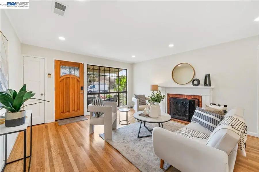 17153 Via Media, San Lorenzo, CA 94580 - #3