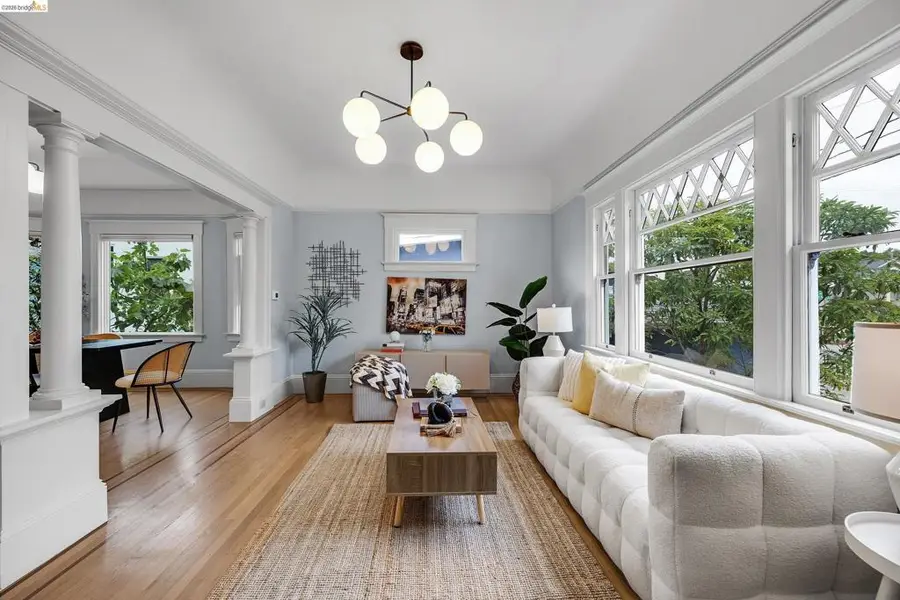 Address Withheld By Seller, Oakland, CA 94609 - #3