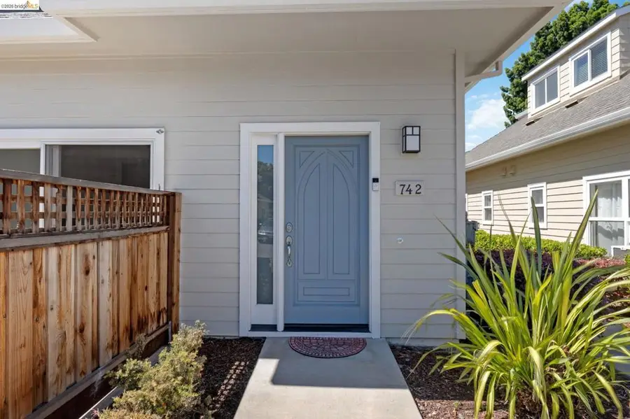 742 Cottage Ct, Mountain View, CA 94043 - #2