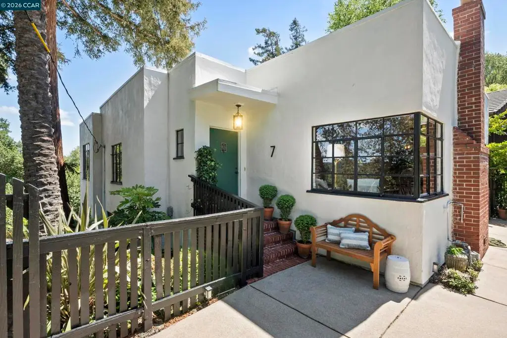 7 Las Mesas Path, Orinda, CA 94563 - #1