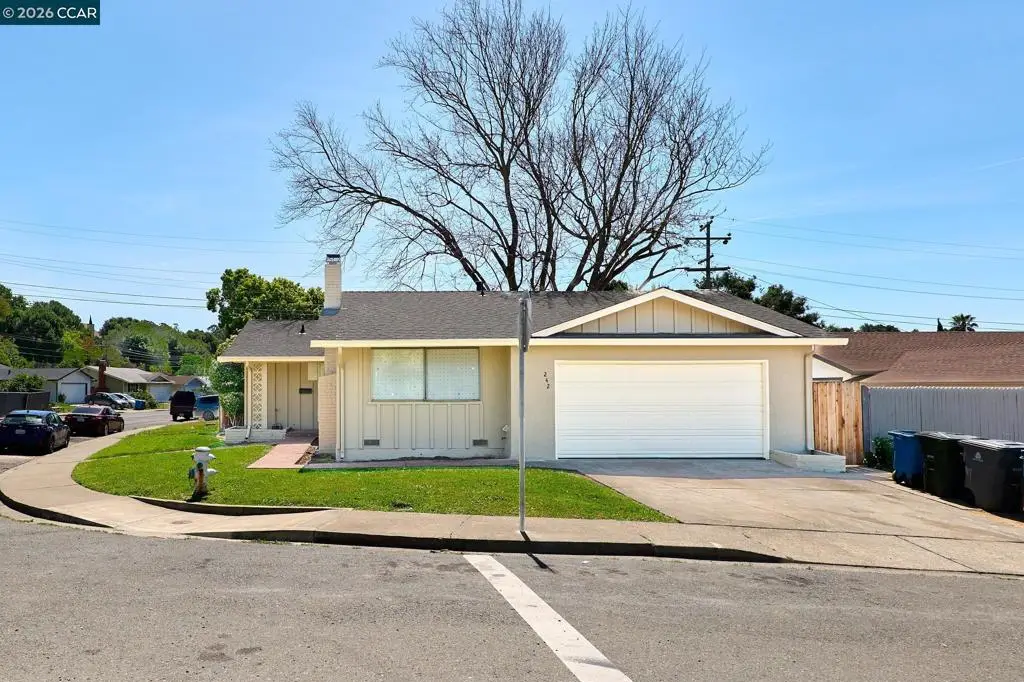 242 College Ave, Vallejo, CA 94589 - #1
