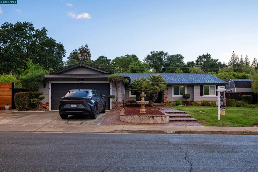 1199 Gamay Dr, Clayton, CA 94517 - #2