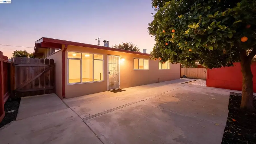 1673 Southgate St, Hayward, CA 94545 - #2