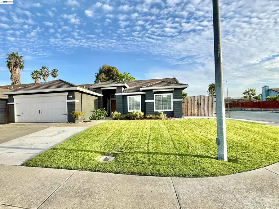 701 Del Mar Dr, Hollister, CA 95023 - #2