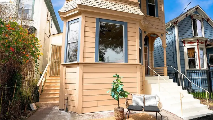 2027 Curtis, Oakland, CA 94607 - #2