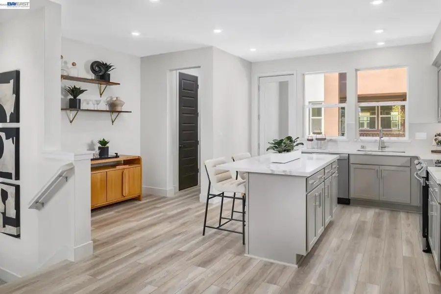 2072 Barnes Wharf Lane, Alameda, CA 94501 - #3