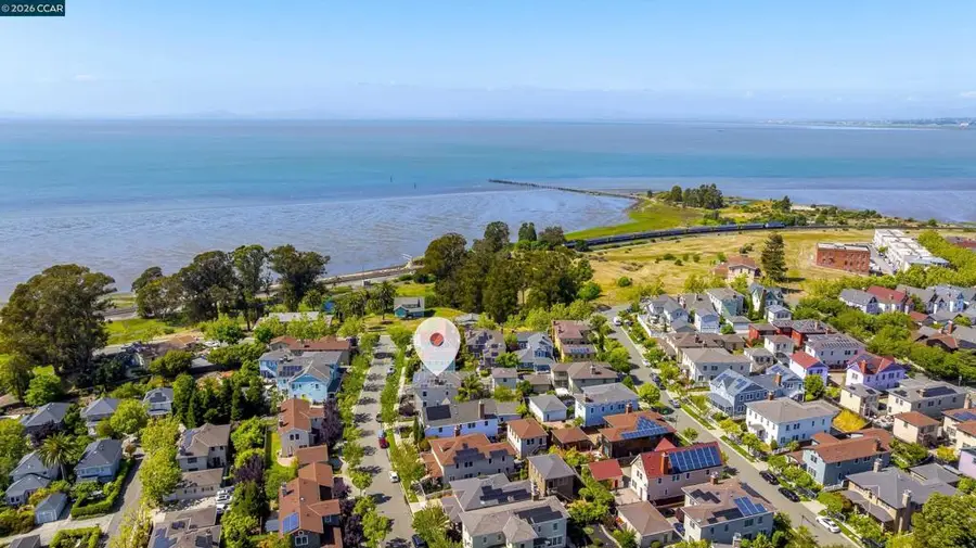 1018 Promenade St., Hercules, CA 94547 - #2