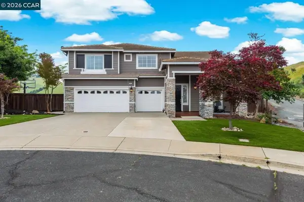 9013 Elk Dr, Clayton, CA 94517