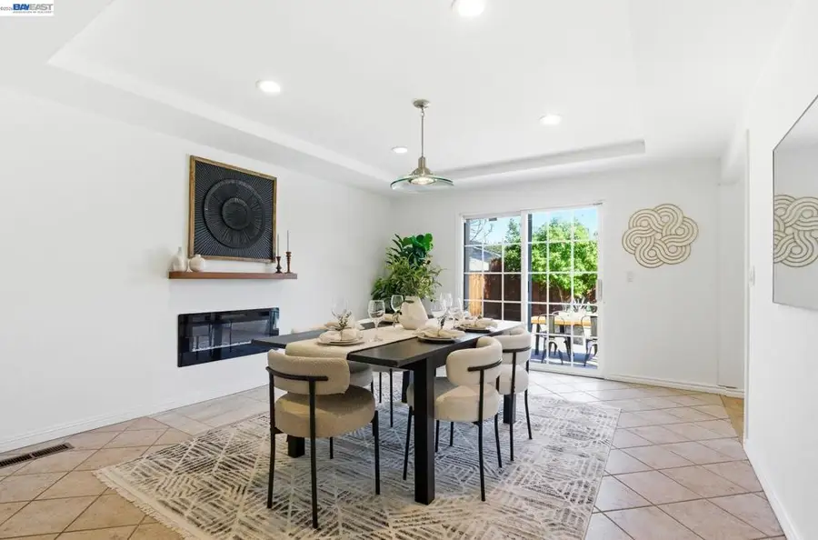 2446 Bing Pl, Union City, CA 94587 - #3