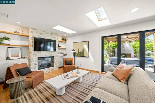 282 S Hartson, Napa, CA 94559