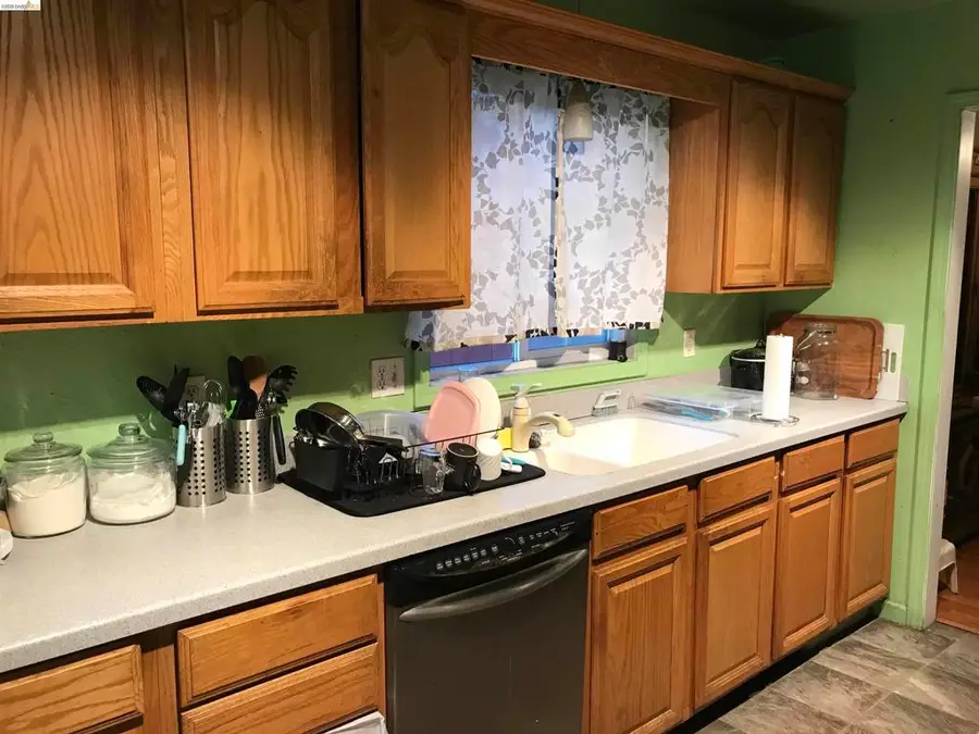 27770 Dickens Ave., Hayward, CA 94544 - #3