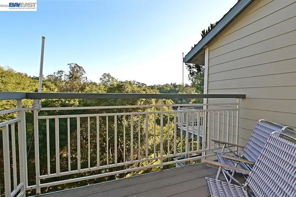 25105 Vista Greens Ct, Hayward, CA 94541