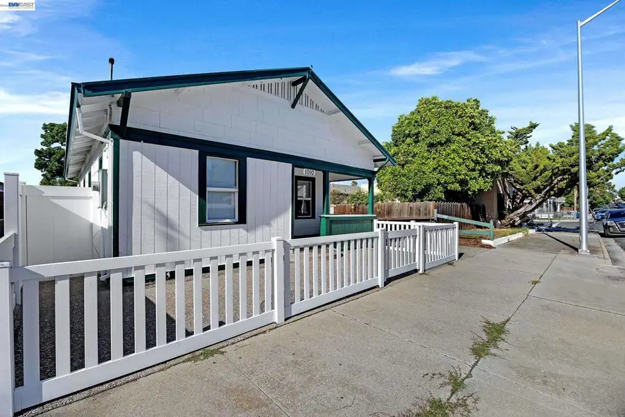 1010 W 4th St, Antioch, CA 94509 - #2
