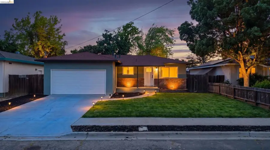 1405 Jacobsen St, Antioch, CA 94509 - #2