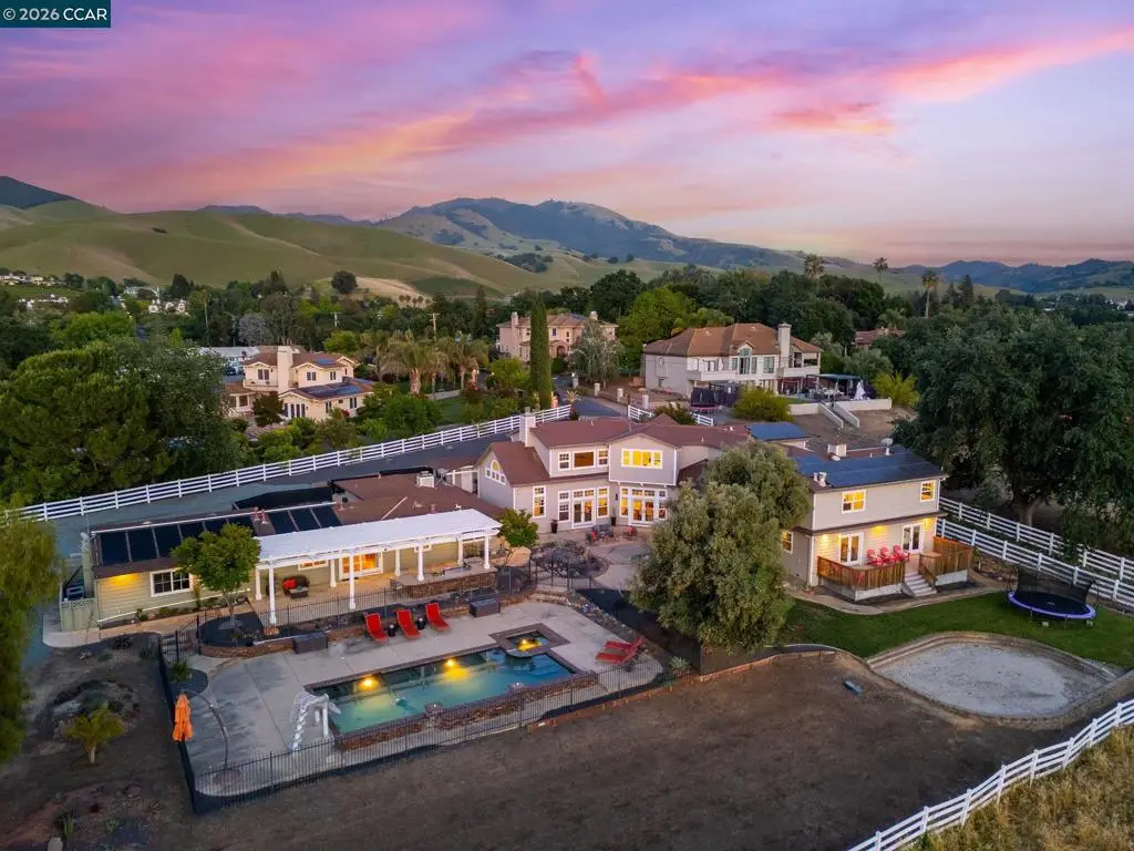 2050 Shell Ridge Trl, Walnut Creek, CA 94598 - #1