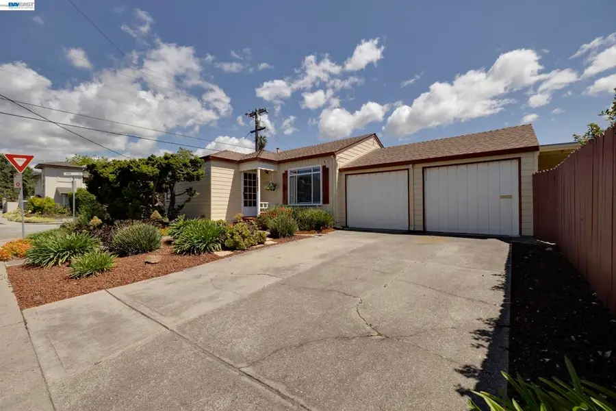 21146 Elm St, Castro Valley, CA 94546 - #3