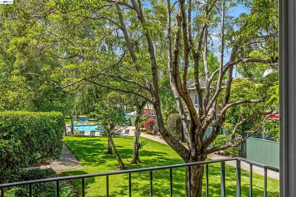 847 N Humboldt St #210, San Mateo, CA 94401