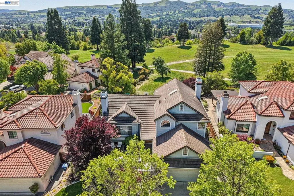 1095 Canyon Hills Rd, San Ramon, CA 94582 - #1