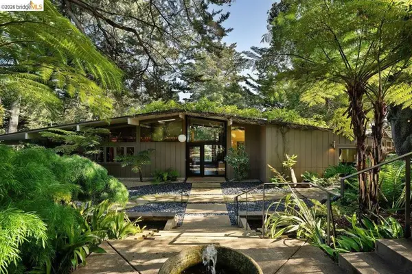 2871 Morley Dr, Oakland, CA 94611