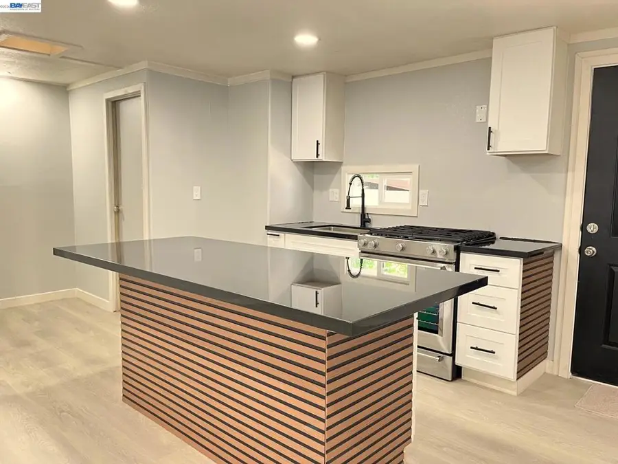 28124 Murcia St, Hayward, CA 94544 - #2