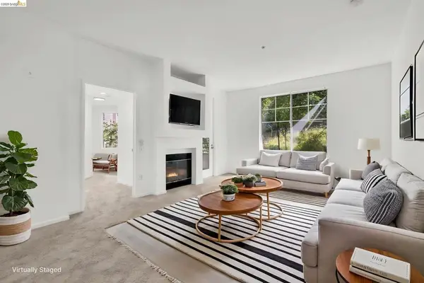 220 Caldecott #207, Oakland, CA 94618