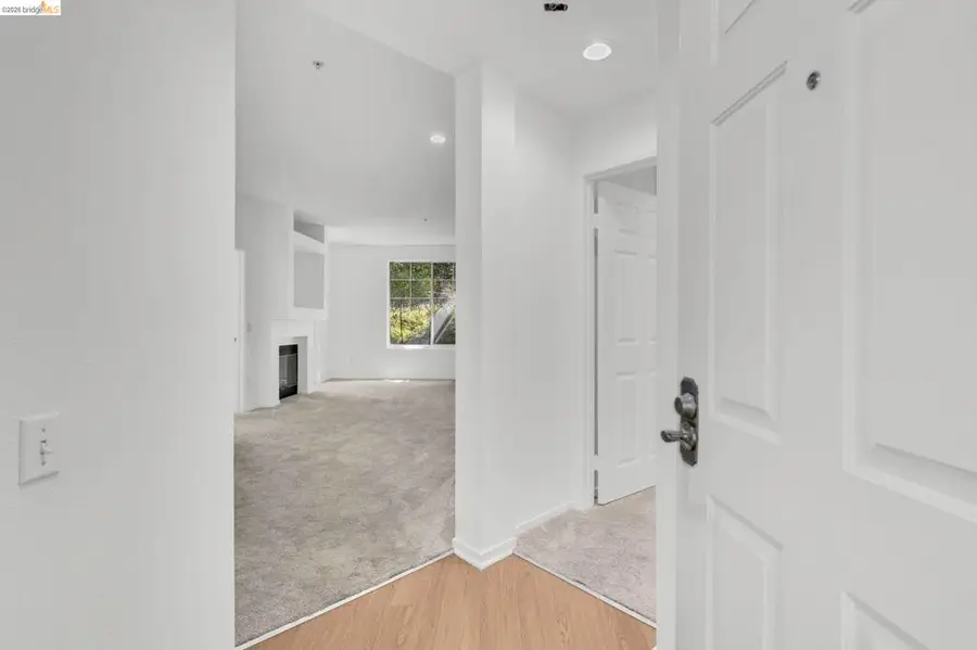 220 Caldecott #207, Oakland, CA 94618 - #3