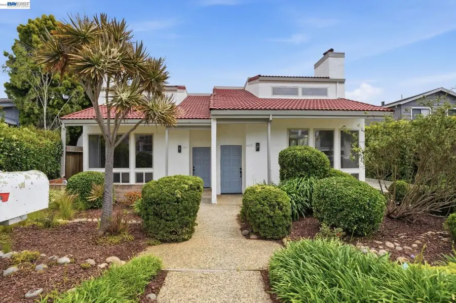 2013 Dolphin Dr, Aptos, CA 95003 - #2