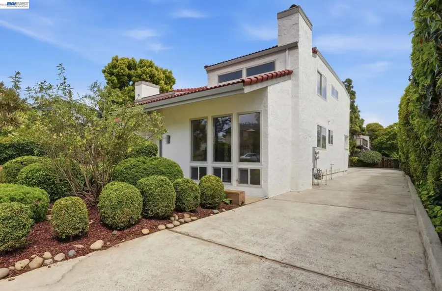 2013 Dolphin Dr, Aptos, CA 95003 - #3