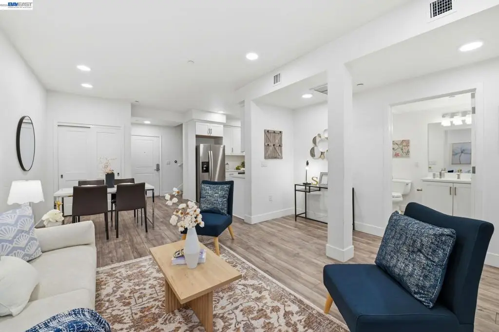 42111 Osgood Rd #208, Fremont, CA 94539 - #1