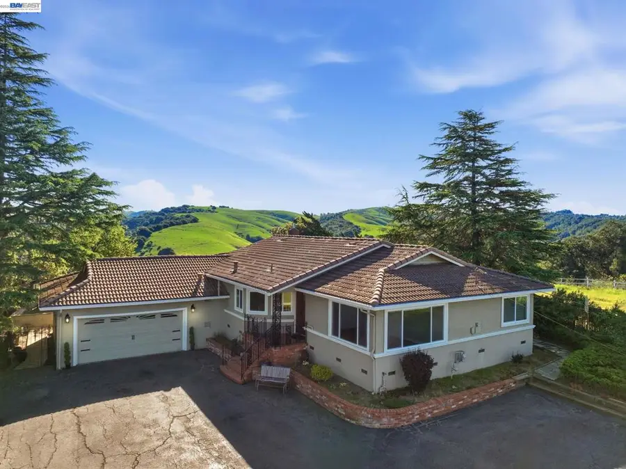26446 Fairview, Castro Valley, CA 94542 - #3