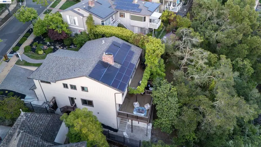 70 St James Pl, Piedmont, CA 94611 - #3