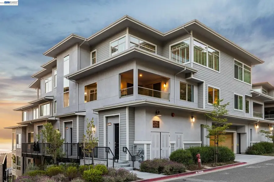 6767 Skyview Drive, Oakland, CA 94605 - #3