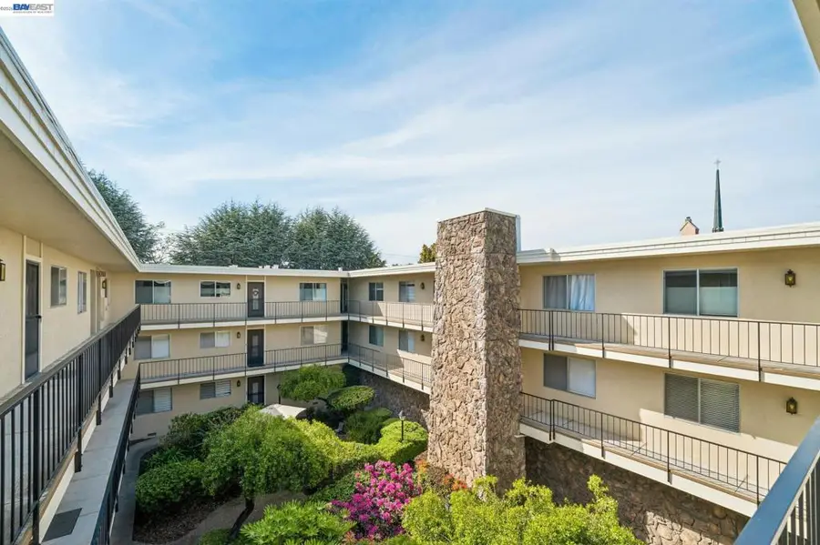 1701 Central Ave #R, Alameda, CA 94501 - #3