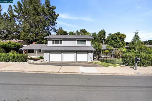 2083 Donald Dr, Moraga, CA 94556