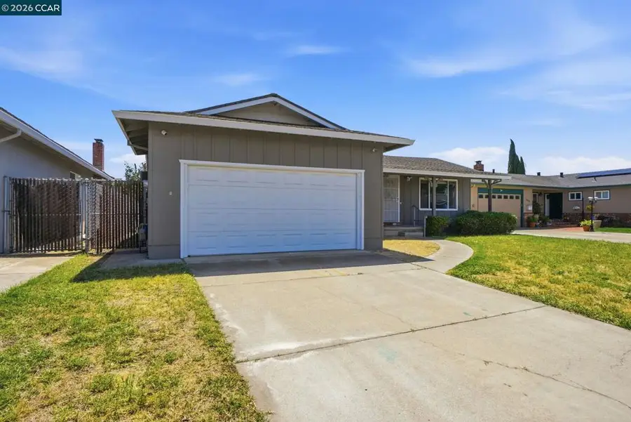 1424 Yosemite Dr, Antioch, CA 94509 - #2