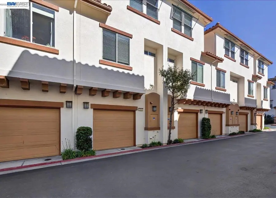 1343 Mckinley Ct, San Jose, CA 95126 - #2