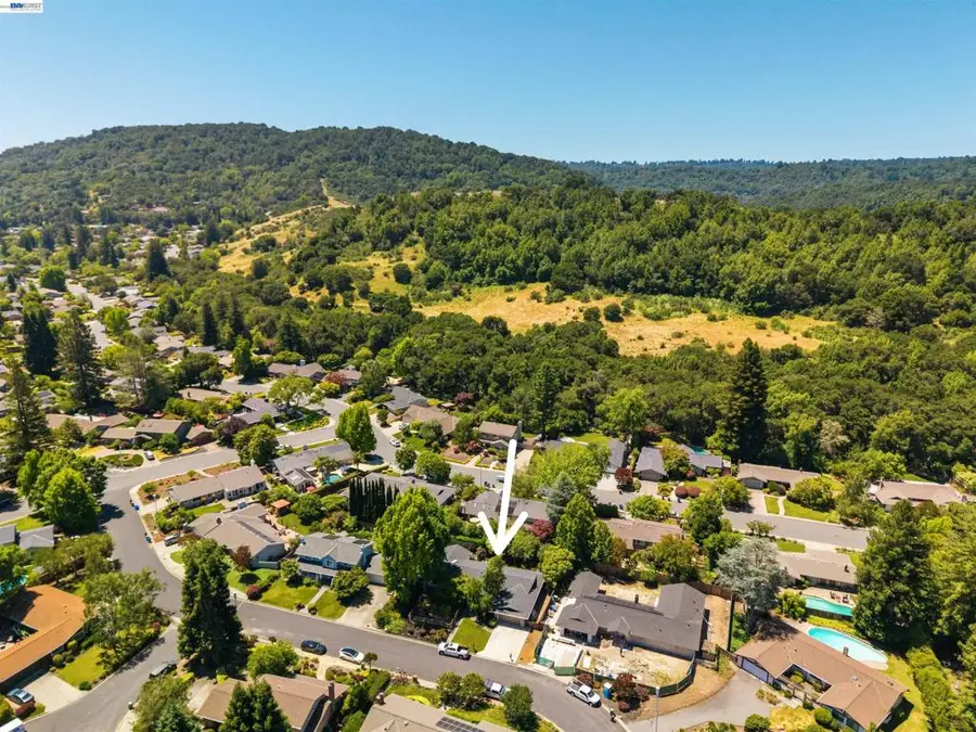 102 Brookfield Dr, Moraga, CA 94556 - #3