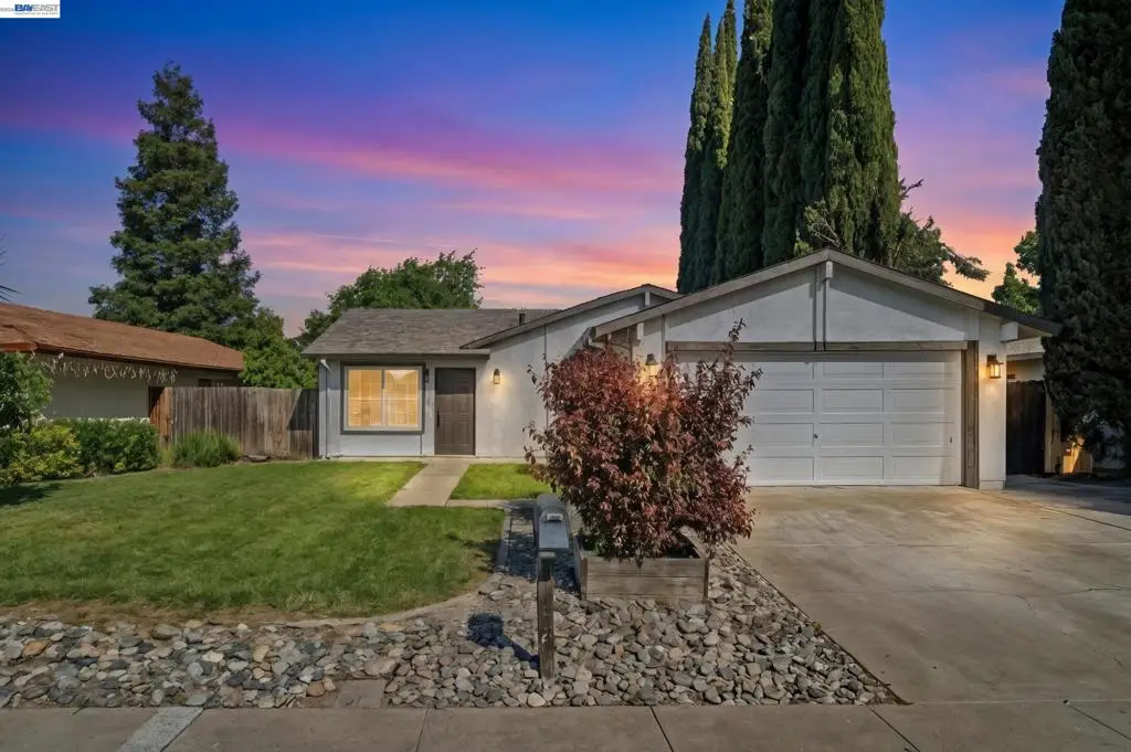 554 Chestnut Ave, Tracy, CA 95376 - #1