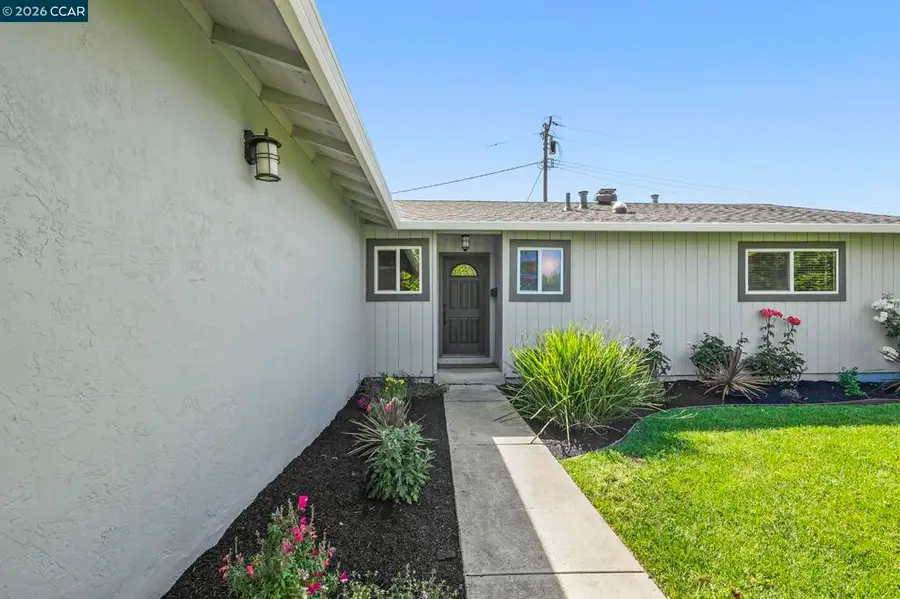 1808 Elkwood Dr, Concord, CA 94519 - #2