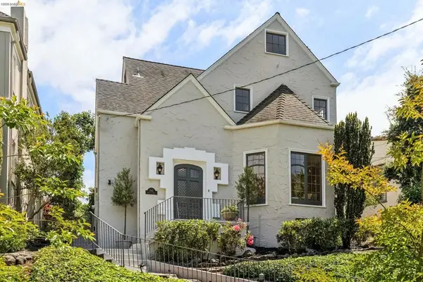 1165 Harvard Rd, Piedmont, CA 94610