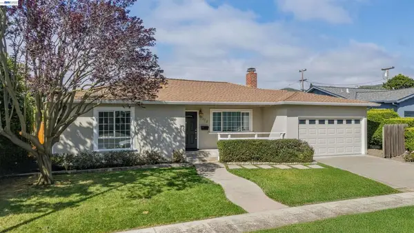 7482 Larkdale Avenue, Dublin, CA 94568