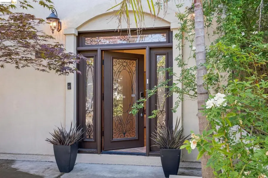6929 Bristol Dr, Berkeley, CA 94705 - #2