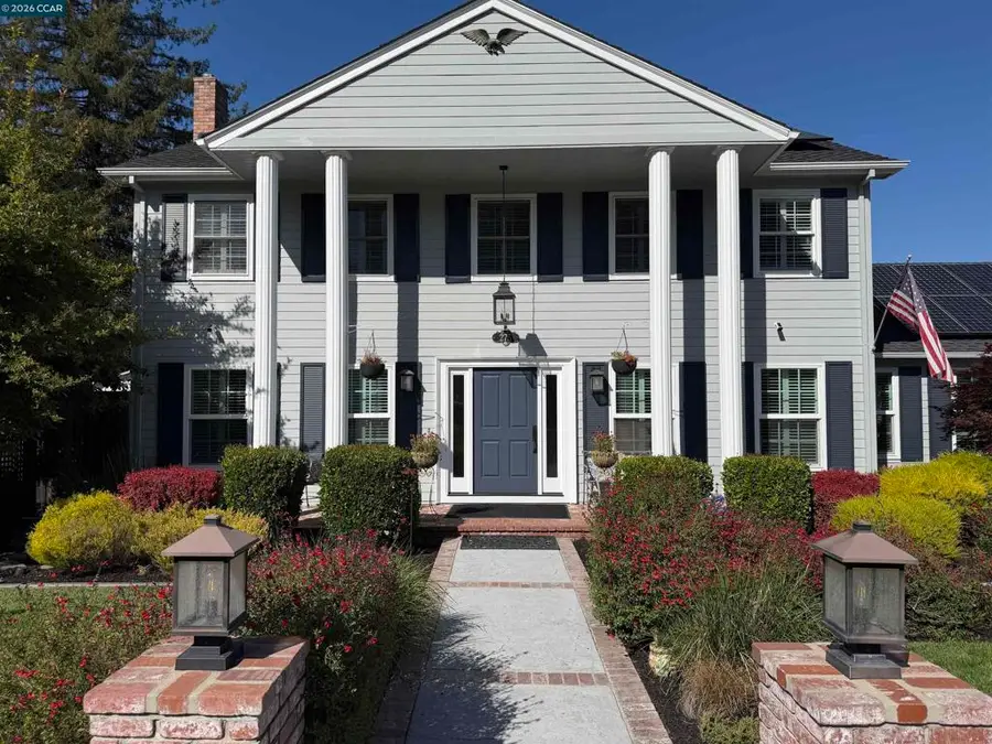275 Deerfield Dr, Moraga, CA 94556 - #2