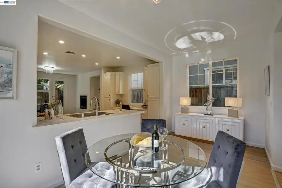 530 Cottage Park Dr, Hayward, CA 94544 - #3