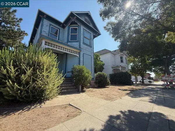 151 S 3rd Ave, Oakdale, CA 95361
